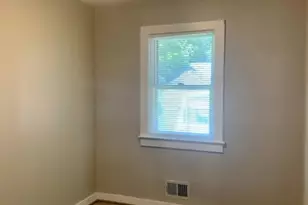 8 Lakeland Dr, Hopatcong, NJ 07843 - Photo 16