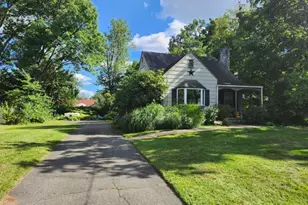 284 Manning Ave, North Plainfield, NJ 07060 - Photo 2