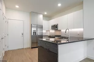 558 Market St, Newark, NJ 07105 - Photo 4