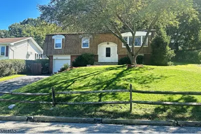 9 Barton Ln, Hopatcong, NJ 07843 - Photo 2