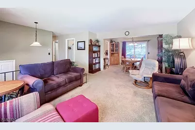 9 Barton Ln, Hopatcong, NJ 07843 - Photo 4