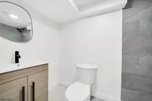 2397 Seymour Ave, Union Township, NJ 07083 - Photo 14