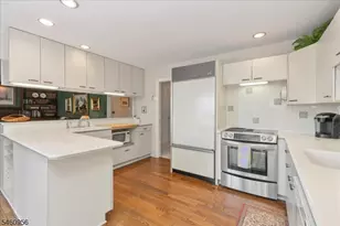 1407 Chapel Hill Rd, Mountainside, NJ 07092 - Photo 12