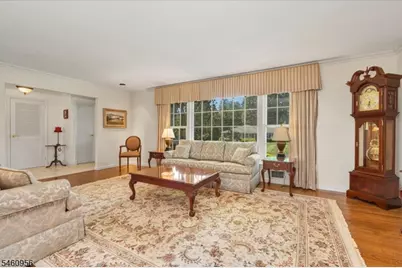 1407 Chapel Hill Rd, Mountainside, NJ 07092 - Photo 4