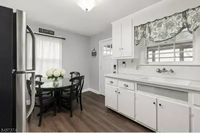 372 South Union Ave, Cranford Township, NJ 07016 - Photo 6