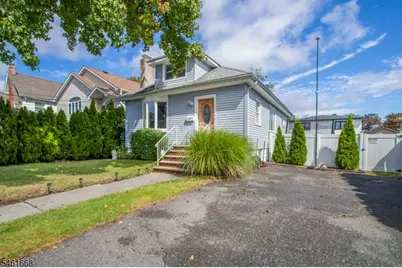 8 Pallant Ave, Linden, NJ 07036 - Photo 2