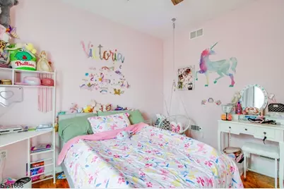 8 Pallant Ave, Linden, NJ 07036 - Photo 12