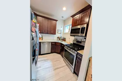 36 Phoenix Ave #B, Morristown, NJ 07960 - Photo 6
