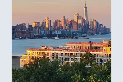 1055 Boulevard, Weehawken, NJ 07086 - Photo 20