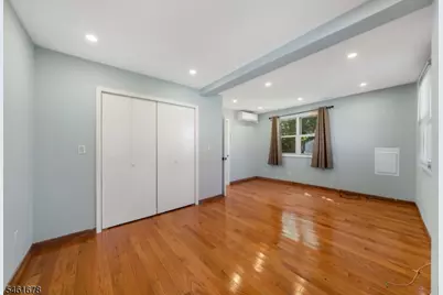 166 Victor St Unit 2, Franklin Township, NJ 08873 - Photo 4