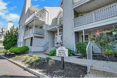 105 Quartz Ln, Paterson, NJ 07501 - Photo 22