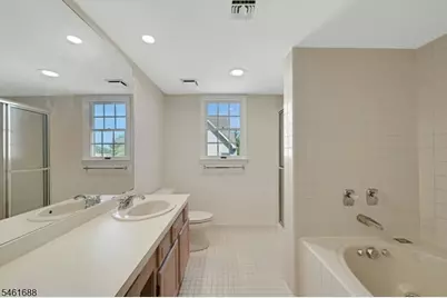 105 Quartz Ln, Paterson, NJ 07501 - Photo 14