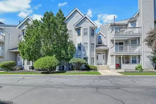 105 Quartz Ln, Paterson, NJ 07501 - Photo 1