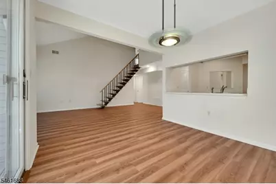 105 Quartz Ln, Paterson, NJ 07501 - Photo 10