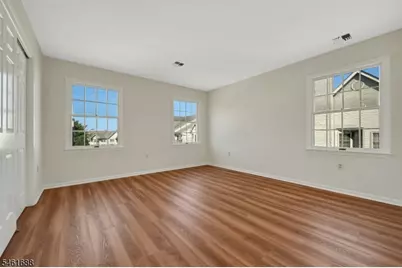 105 Quartz Ln, Paterson, NJ 07501 - Photo 12