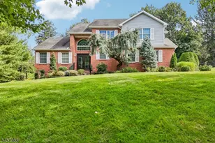 2 Lisa Ln, East Hanover Township, NJ 07936 - Photo 30