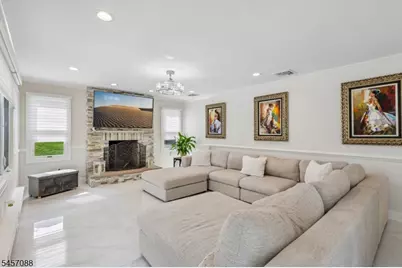 2 Lisa Ln, East Hanover Township, NJ 07936 - Photo 6