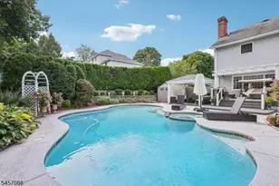 2 Lisa Ln, East Hanover Township, NJ 07936 - Photo 2
