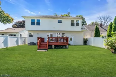 576 Richfield Ave, Kenilworth, NJ 07033 - Photo 38