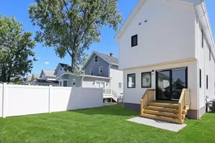13 Columbus Ave, Edison Twp., NJ 08817 - Photo 32