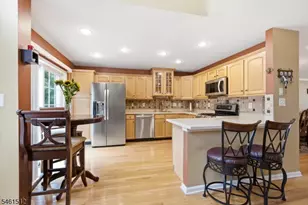 16 Magnolia Way, North Haledon, NJ 07508 - Photo 10