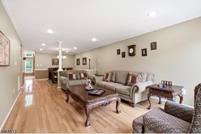 16 Magnolia Way, North Haledon, NJ 07508 - Photo 4