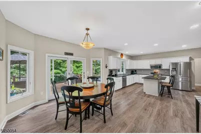 22 Jarombek Dr, Montville Township, NJ 07082 - Photo 8