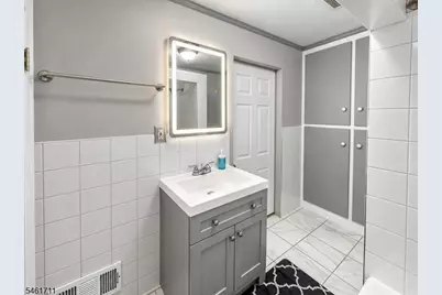1922 Barnett St, Rahway, NJ 07065 - Photo 6