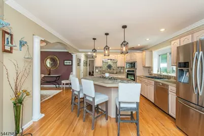 1 Evergreen Dr, Chester, NJ 07930 - Photo 10