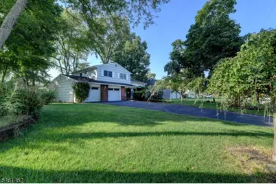 15 Jocelyn Pl, Pequannock Township, NJ 07444 - Photo 2