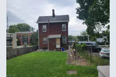 52 Goffle Rd, Hawthorne, NJ 07506 - Photo 8
