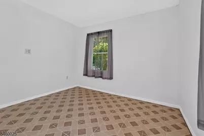24 Presidential Dr, Washington Boro, NJ 07882 - Photo 12