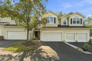 9 Old Orchard Ct, Clinton, NJ 08809 - Photo 1
