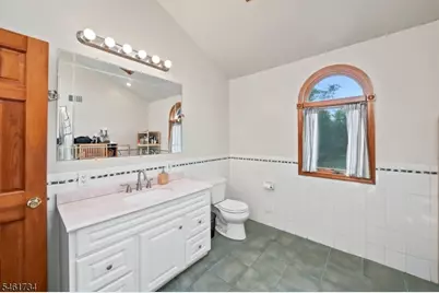 126 Martin Dr, South Plainfield, NJ 07080 - Photo 10