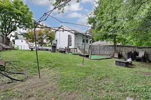 15 Crescent Ave, Totowa, NJ 07512 - Photo 34