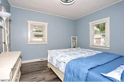 15 Crescent Ave, Totowa, NJ 07512 - Photo 8