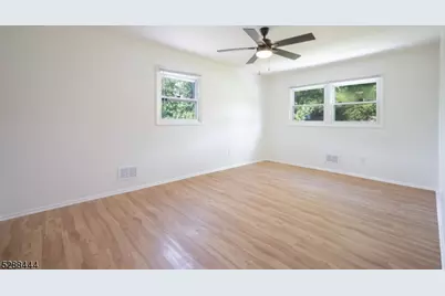 31 Harwood Pl, Wayne, NJ 07470 - Photo 18