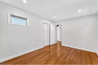 879 Vosseller Ave, Bridgewater, NJ 08836 - Photo 24