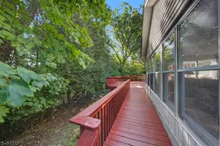 41 Charwalt Dr, Hawthorne, NJ 07506 - Photo 40