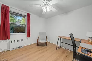 41 Charwalt Dr, Hawthorne, NJ 07506 - Photo 20