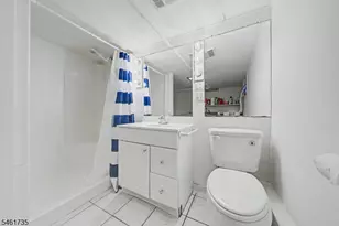 41 Charwalt Dr, Hawthorne, NJ 07506 - Photo 30