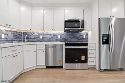134 Snyder Ave #A, Berkeley Heights Township, NJ 07922 - Photo 4