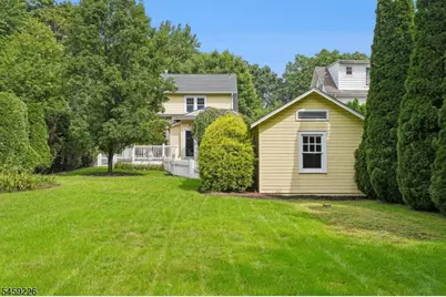 104 Wildwood Ave, Montclair, NJ 07043 - Photo 32