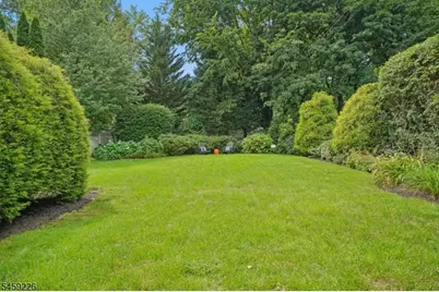 104 Wildwood Ave, Montclair, NJ 07043 - Photo 36