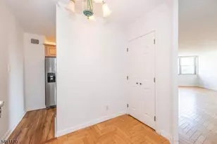 530 Valley Rd, Montclair, NJ 07043 - Photo 2