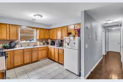 914 S 18th St, Newark, NJ 07108 - Photo 14