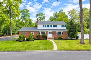 288 Corbett Pl, North Plainfield, NJ 07060 - Photo 1