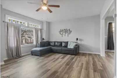 105 Huntington Ter #1, Newark, NJ 07112 - Photo 6