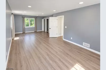 459 Franklin Blvd, Franklin Township, NJ 08873 - Photo 8