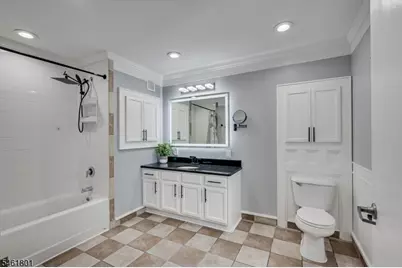 1 Carriage City Plz #1513, Rahway, NJ 07065 - Photo 16